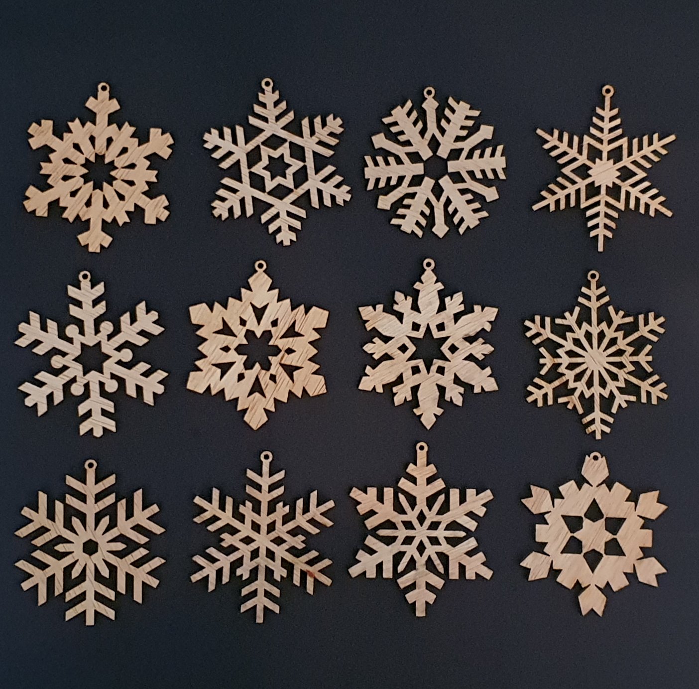 12 houten Sneeuwvlok ornamenten - kaboomlaser